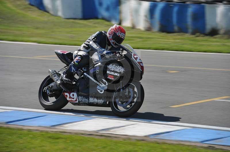 Motorcycle action photographs;donington;donington park leicestershire;donington photographs;event digital images;eventdigitalimages;no limits trackday;peter wileman photography;trackday;trackday digital images;trackday photos