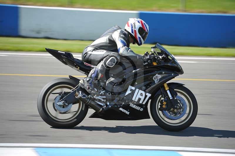 Motorcycle action photographs;donington;donington park leicestershire;donington photographs;event digital images;eventdigitalimages;no limits trackday;peter wileman photography;trackday;trackday digital images;trackday photos