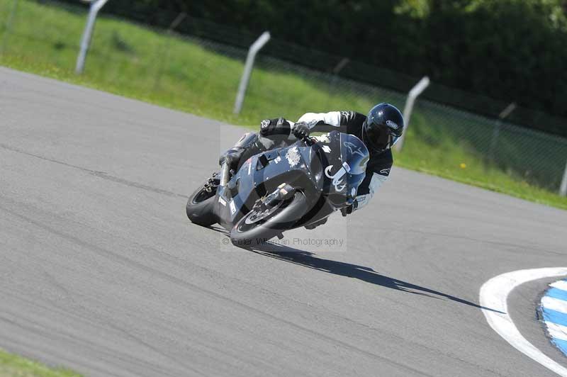 Motorcycle action photographs;donington;donington park leicestershire;donington photographs;event digital images;eventdigitalimages;no limits trackday;peter wileman photography;trackday;trackday digital images;trackday photos