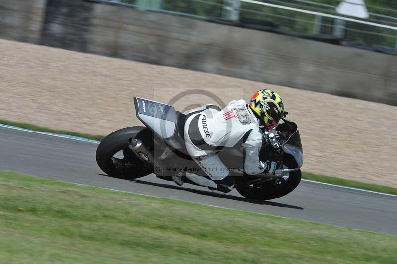 Motorcycle action photographs;donington;donington park leicestershire;donington photographs;event digital images;eventdigitalimages;no limits trackday;peter wileman photography;trackday;trackday digital images;trackday photos