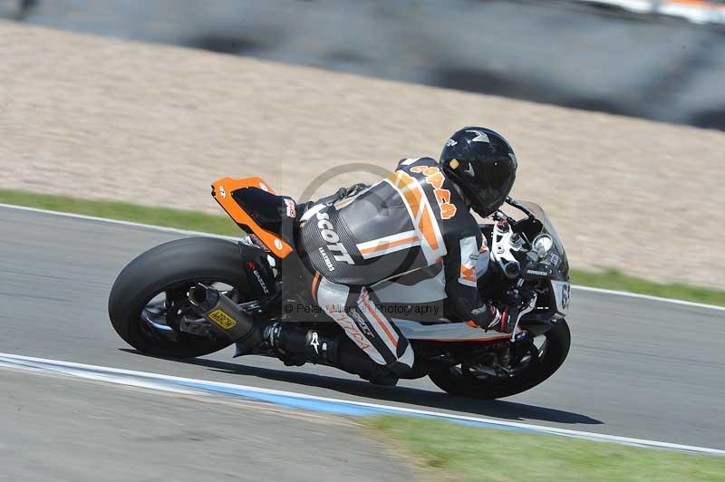 Motorcycle action photographs;donington;donington park leicestershire;donington photographs;event digital images;eventdigitalimages;no limits trackday;peter wileman photography;trackday;trackday digital images;trackday photos