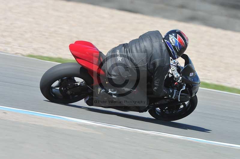 Motorcycle action photographs;donington;donington park leicestershire;donington photographs;event digital images;eventdigitalimages;no limits trackday;peter wileman photography;trackday;trackday digital images;trackday photos