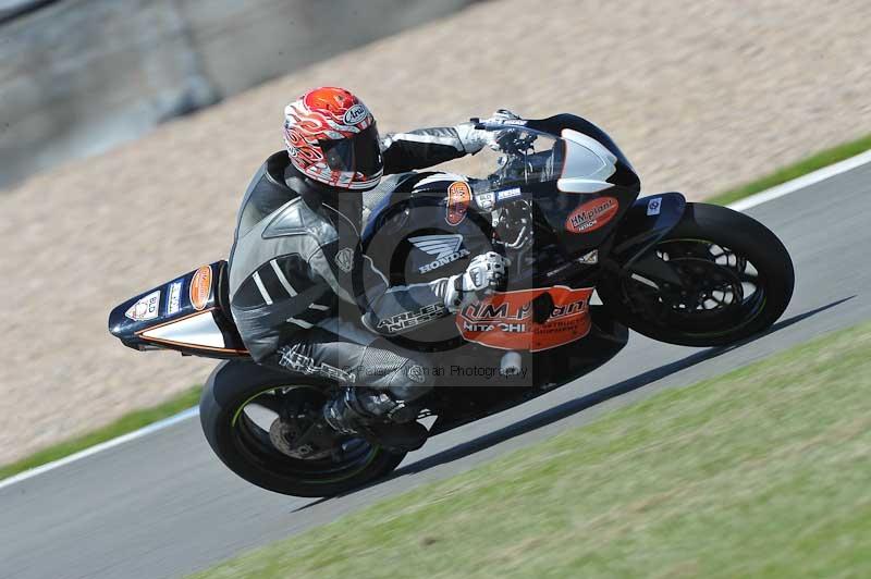 Motorcycle action photographs;donington;donington park leicestershire;donington photographs;event digital images;eventdigitalimages;no limits trackday;peter wileman photography;trackday;trackday digital images;trackday photos