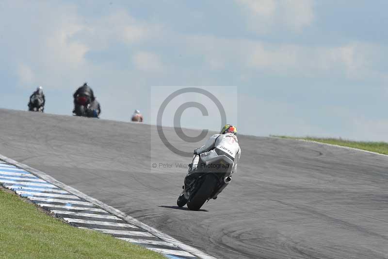 Motorcycle action photographs;donington;donington park leicestershire;donington photographs;event digital images;eventdigitalimages;no limits trackday;peter wileman photography;trackday;trackday digital images;trackday photos