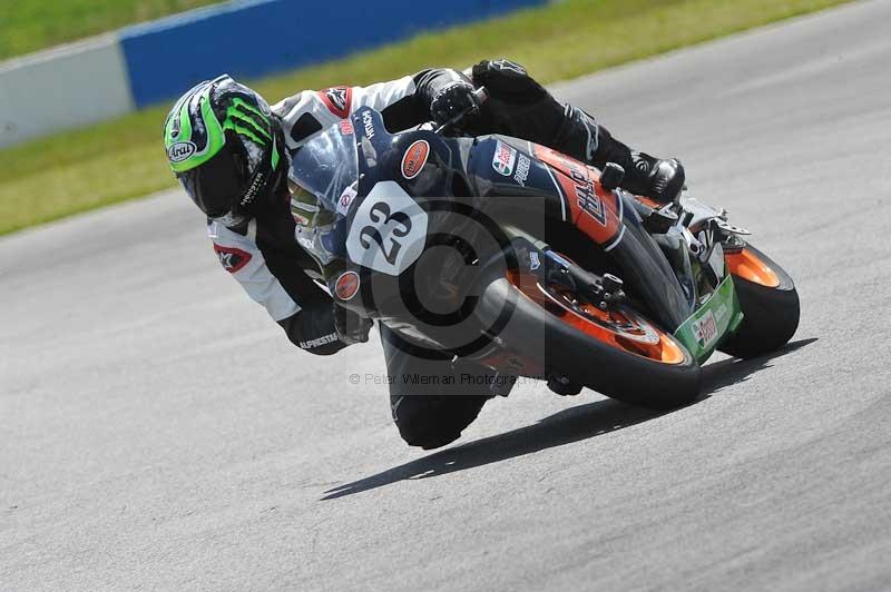 Motorcycle action photographs;donington;donington park leicestershire;donington photographs;event digital images;eventdigitalimages;no limits trackday;peter wileman photography;trackday;trackday digital images;trackday photos