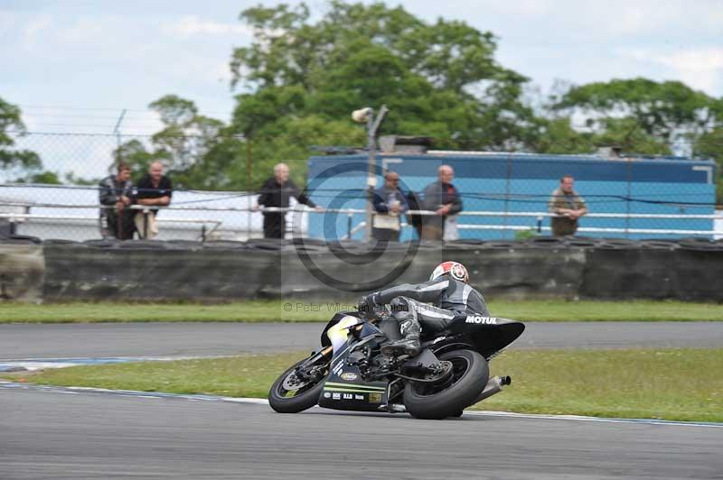 Motorcycle action photographs;donington;donington park leicestershire;donington photographs;event digital images;eventdigitalimages;no limits trackday;peter wileman photography;trackday;trackday digital images;trackday photos