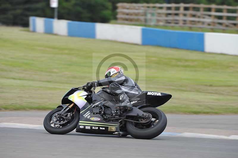 Motorcycle action photographs;donington;donington park leicestershire;donington photographs;event digital images;eventdigitalimages;no limits trackday;peter wileman photography;trackday;trackday digital images;trackday photos