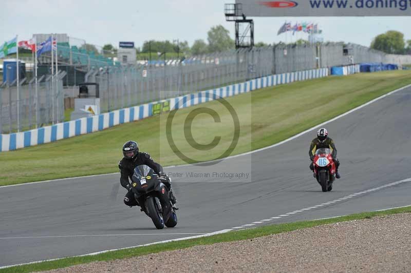 Motorcycle action photographs;donington;donington park leicestershire;donington photographs;event digital images;eventdigitalimages;no limits trackday;peter wileman photography;trackday;trackday digital images;trackday photos