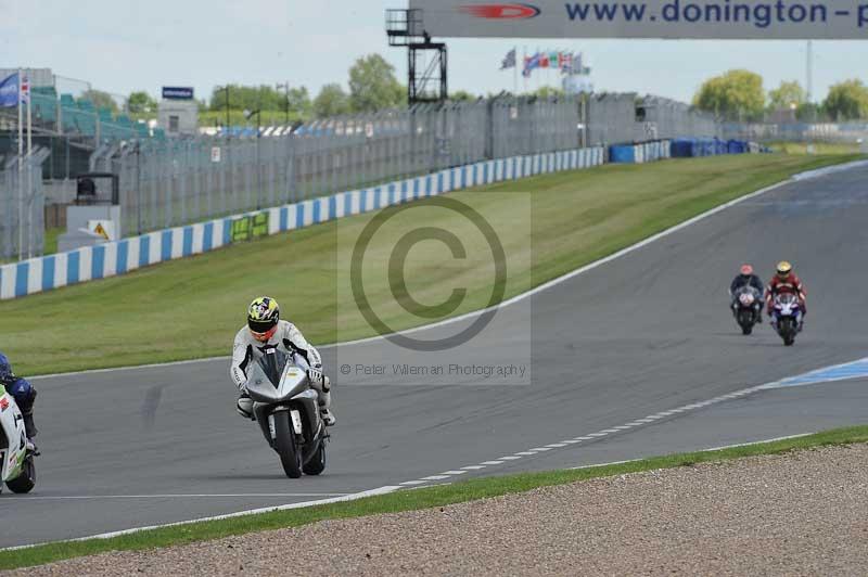 Motorcycle action photographs;donington;donington park leicestershire;donington photographs;event digital images;eventdigitalimages;no limits trackday;peter wileman photography;trackday;trackday digital images;trackday photos