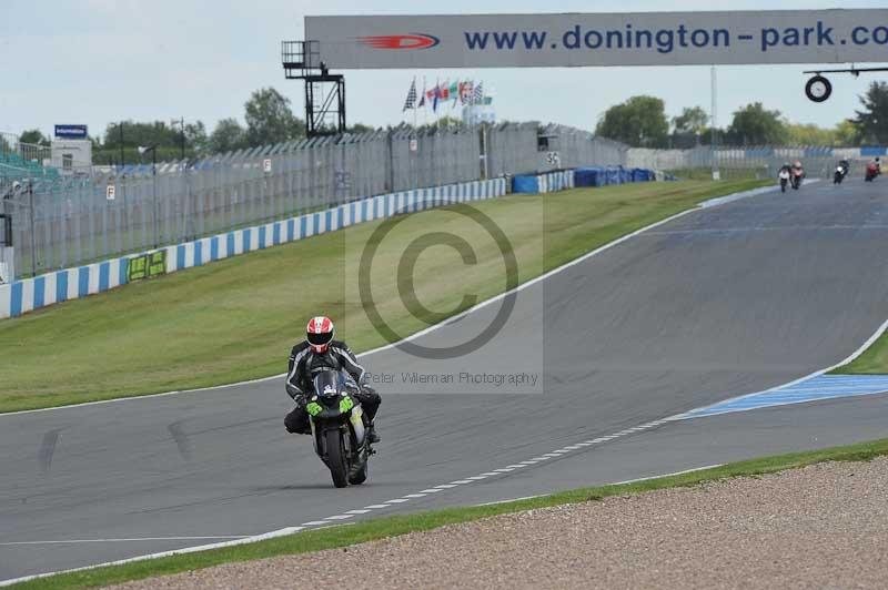 Motorcycle action photographs;donington;donington park leicestershire;donington photographs;event digital images;eventdigitalimages;no limits trackday;peter wileman photography;trackday;trackday digital images;trackday photos