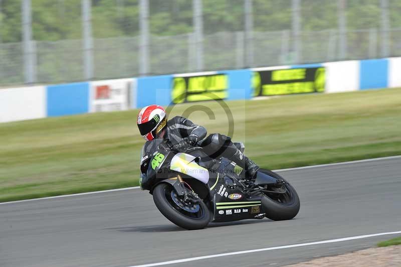 Motorcycle action photographs;donington;donington park leicestershire;donington photographs;event digital images;eventdigitalimages;no limits trackday;peter wileman photography;trackday;trackday digital images;trackday photos