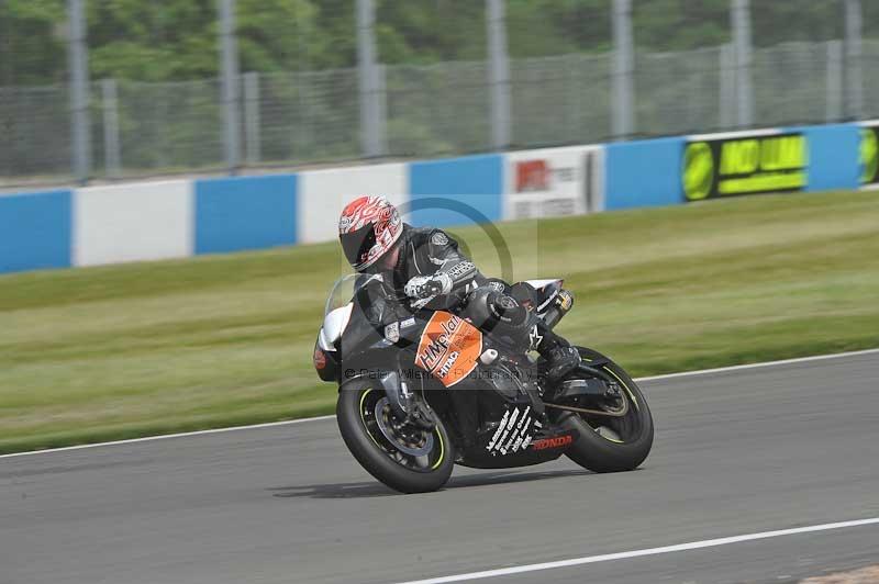 Motorcycle action photographs;donington;donington park leicestershire;donington photographs;event digital images;eventdigitalimages;no limits trackday;peter wileman photography;trackday;trackday digital images;trackday photos