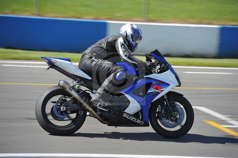 Motorcycle action photographs;donington;donington park leicestershire;donington photographs;event digital images;eventdigitalimages;no limits trackday;peter wileman photography;trackday;trackday digital images;trackday photos
