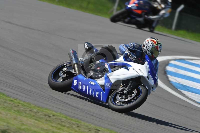 Motorcycle action photographs;donington;donington park leicestershire;donington photographs;event digital images;eventdigitalimages;no limits trackday;peter wileman photography;trackday;trackday digital images;trackday photos