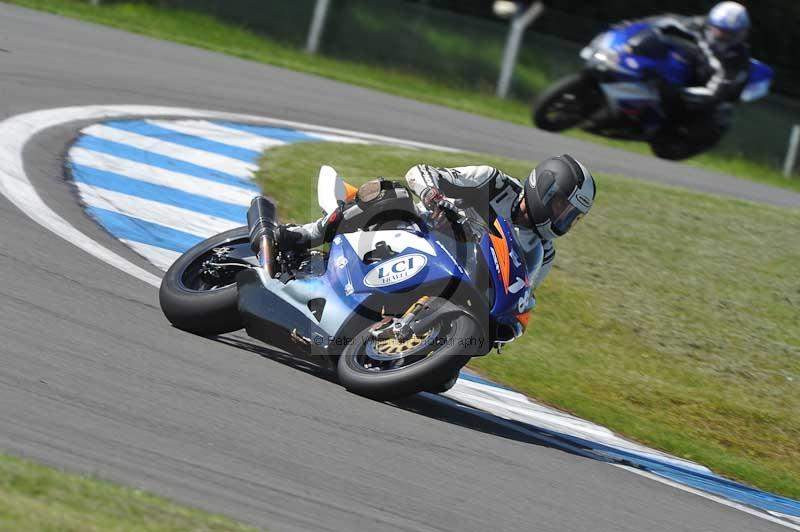 Motorcycle action photographs;donington;donington park leicestershire;donington photographs;event digital images;eventdigitalimages;no limits trackday;peter wileman photography;trackday;trackday digital images;trackday photos