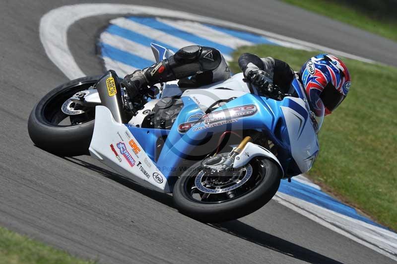 Motorcycle action photographs;donington;donington park leicestershire;donington photographs;event digital images;eventdigitalimages;no limits trackday;peter wileman photography;trackday;trackday digital images;trackday photos