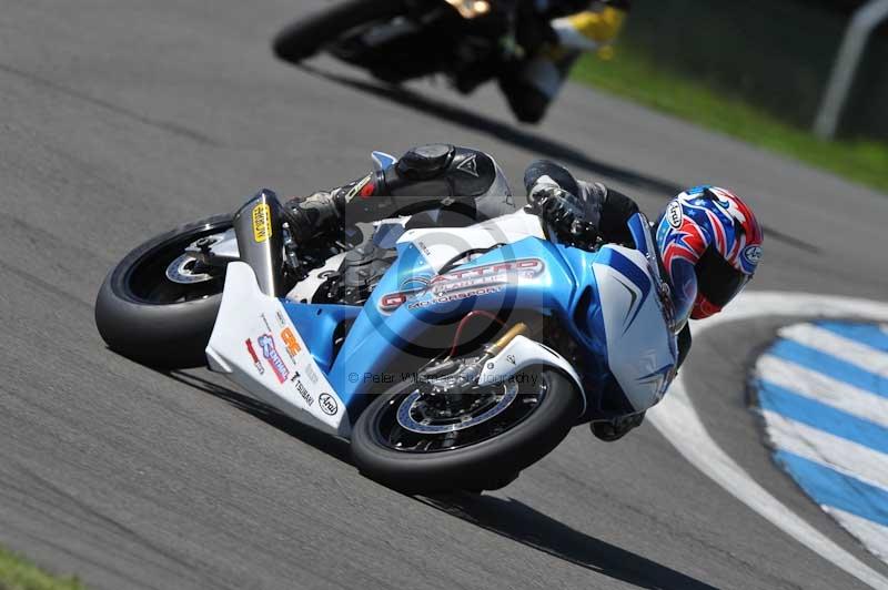Motorcycle action photographs;donington;donington park leicestershire;donington photographs;event digital images;eventdigitalimages;no limits trackday;peter wileman photography;trackday;trackday digital images;trackday photos