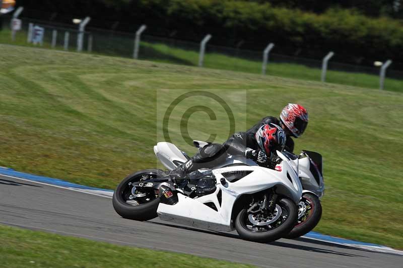 Motorcycle action photographs;donington;donington park leicestershire;donington photographs;event digital images;eventdigitalimages;no limits trackday;peter wileman photography;trackday;trackday digital images;trackday photos