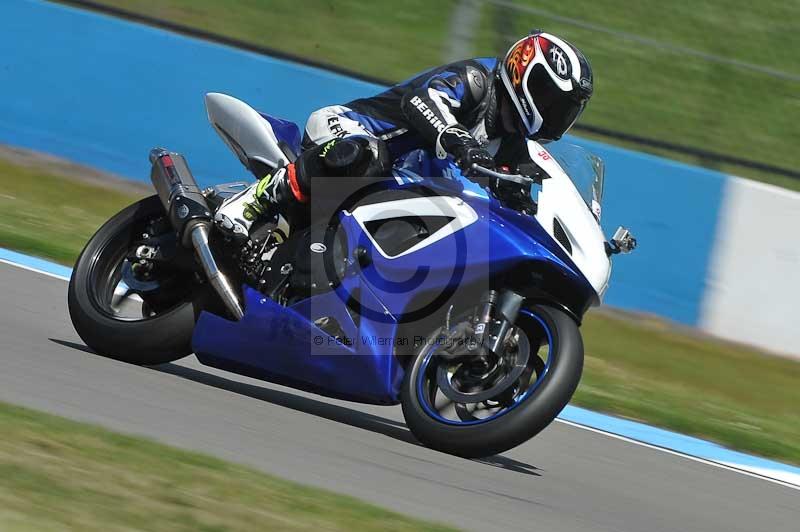 Motorcycle action photographs;donington;donington park leicestershire;donington photographs;event digital images;eventdigitalimages;no limits trackday;peter wileman photography;trackday;trackday digital images;trackday photos