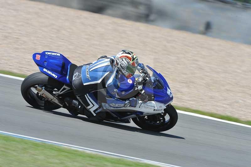 Motorcycle action photographs;donington;donington park leicestershire;donington photographs;event digital images;eventdigitalimages;no limits trackday;peter wileman photography;trackday;trackday digital images;trackday photos