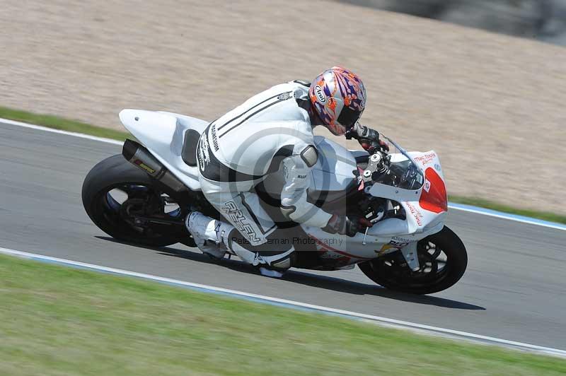 Motorcycle action photographs;donington;donington park leicestershire;donington photographs;event digital images;eventdigitalimages;no limits trackday;peter wileman photography;trackday;trackday digital images;trackday photos