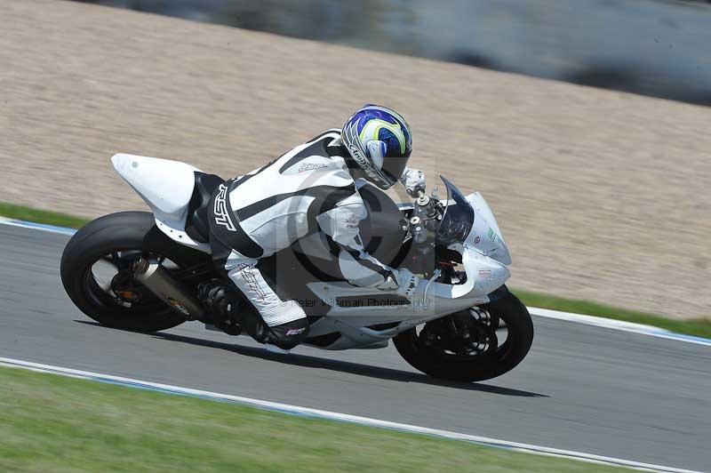 Motorcycle action photographs;donington;donington park leicestershire;donington photographs;event digital images;eventdigitalimages;no limits trackday;peter wileman photography;trackday;trackday digital images;trackday photos