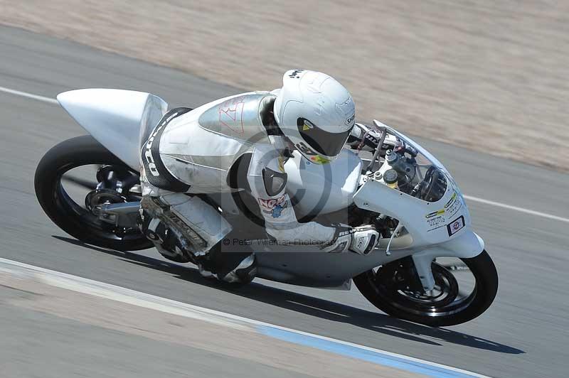 Motorcycle action photographs;donington;donington park leicestershire;donington photographs;event digital images;eventdigitalimages;no limits trackday;peter wileman photography;trackday;trackday digital images;trackday photos