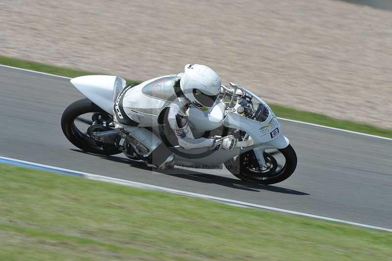 Motorcycle action photographs;donington;donington park leicestershire;donington photographs;event digital images;eventdigitalimages;no limits trackday;peter wileman photography;trackday;trackday digital images;trackday photos
