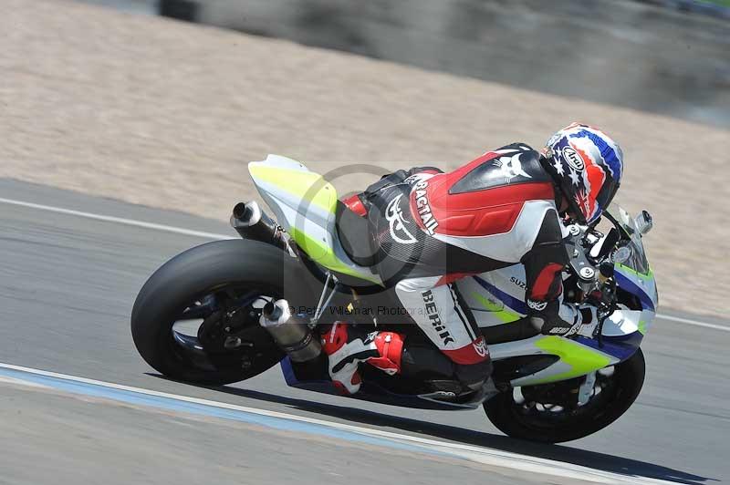 Motorcycle action photographs;donington;donington park leicestershire;donington photographs;event digital images;eventdigitalimages;no limits trackday;peter wileman photography;trackday;trackday digital images;trackday photos