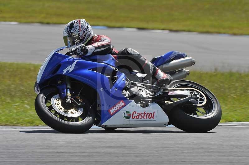 Motorcycle action photographs;donington;donington park leicestershire;donington photographs;event digital images;eventdigitalimages;no limits trackday;peter wileman photography;trackday;trackday digital images;trackday photos