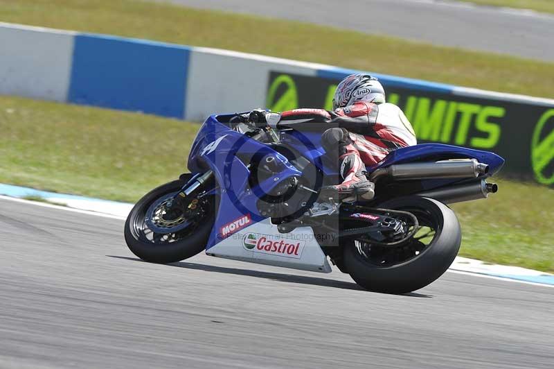 Motorcycle action photographs;donington;donington park leicestershire;donington photographs;event digital images;eventdigitalimages;no limits trackday;peter wileman photography;trackday;trackday digital images;trackday photos