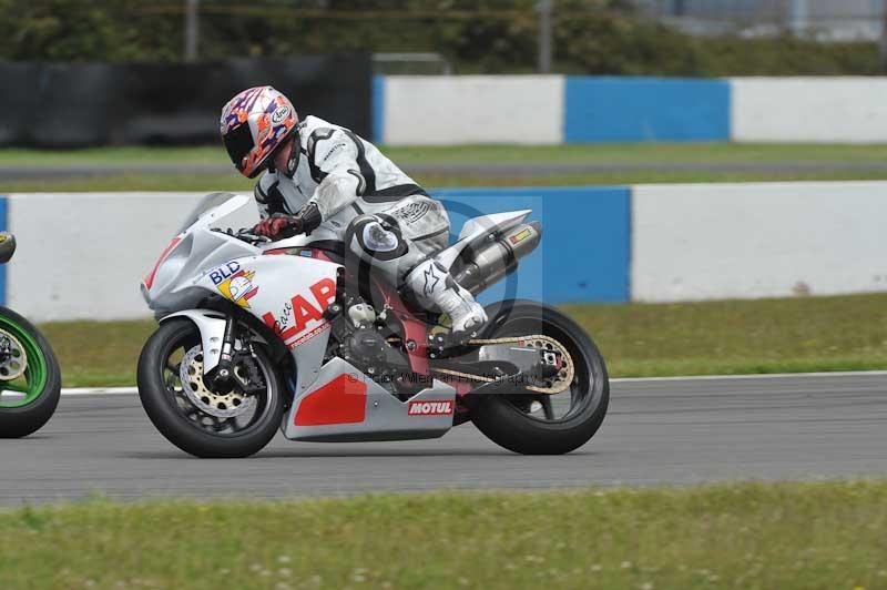 Motorcycle action photographs;donington;donington park leicestershire;donington photographs;event digital images;eventdigitalimages;no limits trackday;peter wileman photography;trackday;trackday digital images;trackday photos