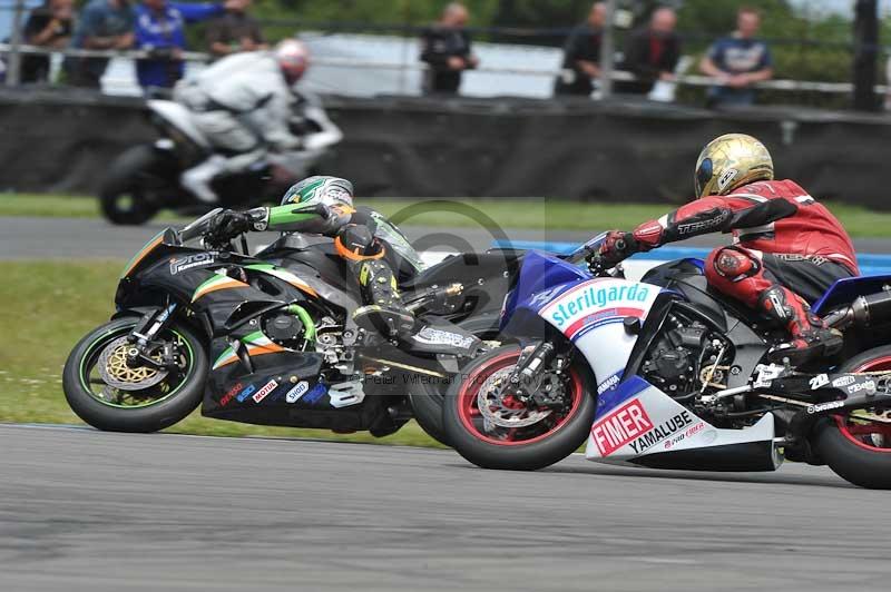 Motorcycle action photographs;donington;donington park leicestershire;donington photographs;event digital images;eventdigitalimages;no limits trackday;peter wileman photography;trackday;trackday digital images;trackday photos