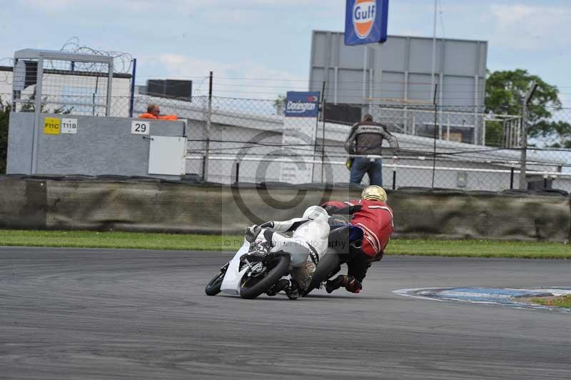 Motorcycle action photographs;donington;donington park leicestershire;donington photographs;event digital images;eventdigitalimages;no limits trackday;peter wileman photography;trackday;trackday digital images;trackday photos