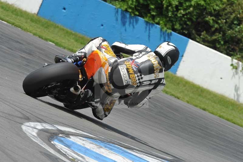 Motorcycle action photographs;donington;donington park leicestershire;donington photographs;event digital images;eventdigitalimages;no limits trackday;peter wileman photography;trackday;trackday digital images;trackday photos