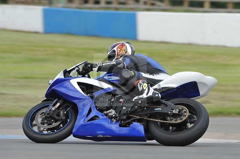 Motorcycle action photographs;donington;donington park leicestershire;donington photographs;event digital images;eventdigitalimages;no limits trackday;peter wileman photography;trackday;trackday digital images;trackday photos
