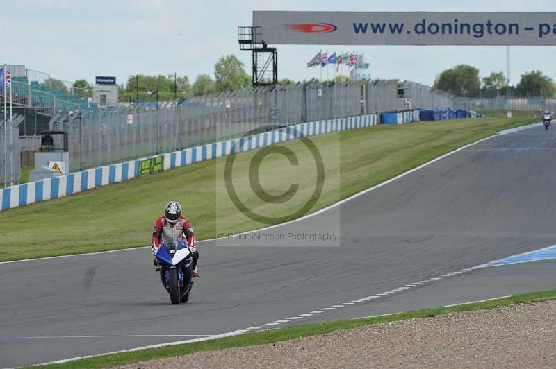 Motorcycle action photographs;donington;donington park leicestershire;donington photographs;event digital images;eventdigitalimages;no limits trackday;peter wileman photography;trackday;trackday digital images;trackday photos