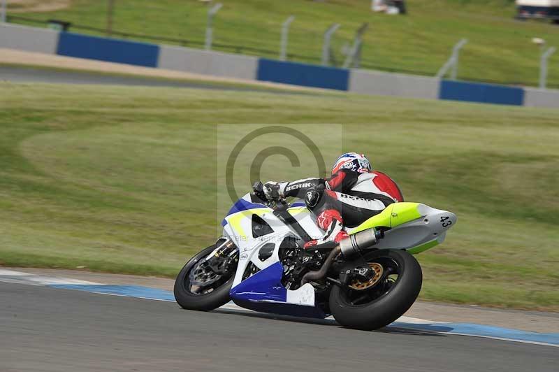 Motorcycle action photographs;donington;donington park leicestershire;donington photographs;event digital images;eventdigitalimages;no limits trackday;peter wileman photography;trackday;trackday digital images;trackday photos
