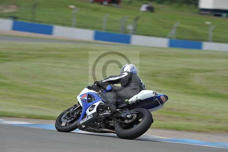 Motorcycle action photographs;donington;donington park leicestershire;donington photographs;event digital images;eventdigitalimages;no limits trackday;peter wileman photography;trackday;trackday digital images;trackday photos