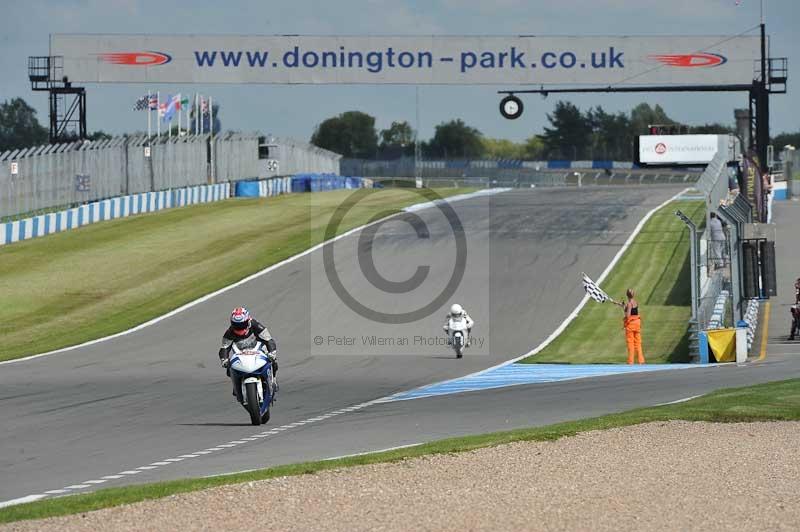 Motorcycle action photographs;donington;donington park leicestershire;donington photographs;event digital images;eventdigitalimages;no limits trackday;peter wileman photography;trackday;trackday digital images;trackday photos