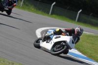 Motorcycle-action-photographs;donington;donington-park-leicestershire;donington-photographs;event-digital-images;eventdigitalimages;no-limits-trackday;peter-wileman-photography;trackday;trackday-digital-images;trackday-photos