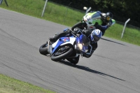 Motorcycle-action-photographs;donington;donington-park-leicestershire;donington-photographs;event-digital-images;eventdigitalimages;no-limits-trackday;peter-wileman-photography;trackday;trackday-digital-images;trackday-photos