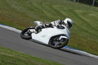 Motorcycle-action-photographs;donington;donington-park-leicestershire;donington-photographs;event-digital-images;eventdigitalimages;no-limits-trackday;peter-wileman-photography;trackday;trackday-digital-images;trackday-photos
