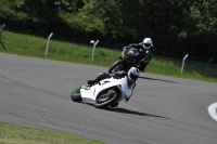 Motorcycle-action-photographs;donington;donington-park-leicestershire;donington-photographs;event-digital-images;eventdigitalimages;no-limits-trackday;peter-wileman-photography;trackday;trackday-digital-images;trackday-photos