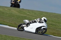 Motorcycle-action-photographs;donington;donington-park-leicestershire;donington-photographs;event-digital-images;eventdigitalimages;no-limits-trackday;peter-wileman-photography;trackday;trackday-digital-images;trackday-photos