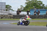 Motorcycle-action-photographs;donington;donington-park-leicestershire;donington-photographs;event-digital-images;eventdigitalimages;no-limits-trackday;peter-wileman-photography;trackday;trackday-digital-images;trackday-photos