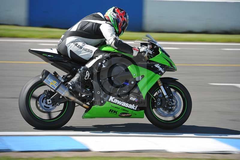 Motorcycle action photographs;donington;donington park leicestershire;donington photographs;event digital images;eventdigitalimages;no limits trackday;peter wileman photography;trackday;trackday digital images;trackday photos