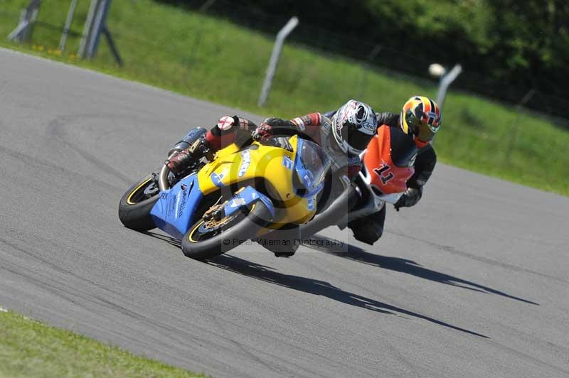 Motorcycle action photographs;donington;donington park leicestershire;donington photographs;event digital images;eventdigitalimages;no limits trackday;peter wileman photography;trackday;trackday digital images;trackday photos