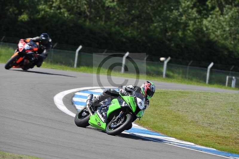 Motorcycle action photographs;donington;donington park leicestershire;donington photographs;event digital images;eventdigitalimages;no limits trackday;peter wileman photography;trackday;trackday digital images;trackday photos