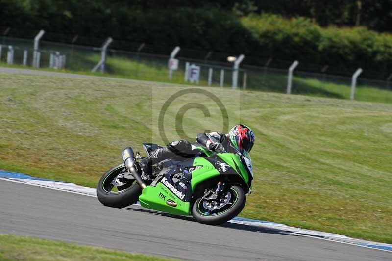 Motorcycle action photographs;donington;donington park leicestershire;donington photographs;event digital images;eventdigitalimages;no limits trackday;peter wileman photography;trackday;trackday digital images;trackday photos